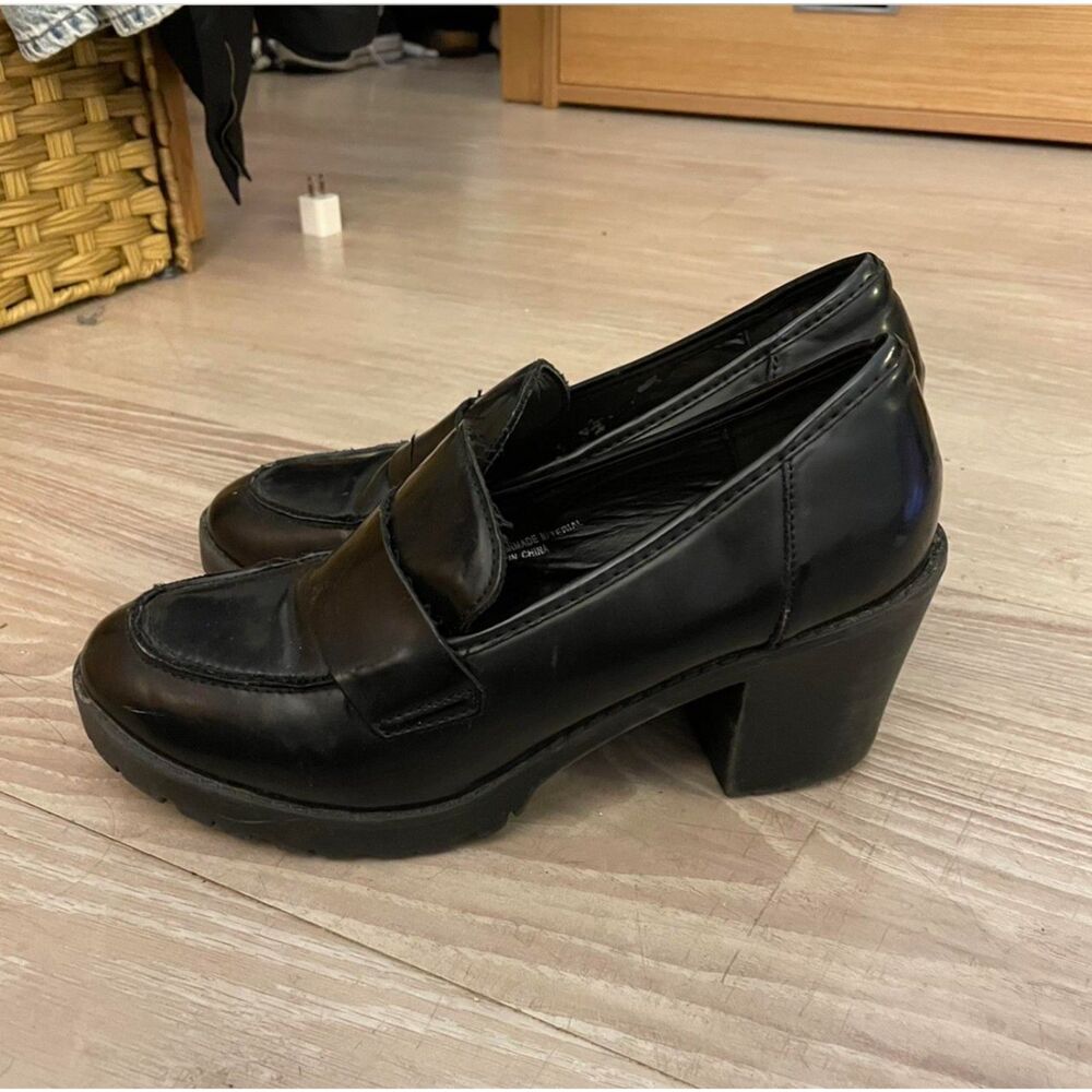 Loafers - Picture 2 of 3